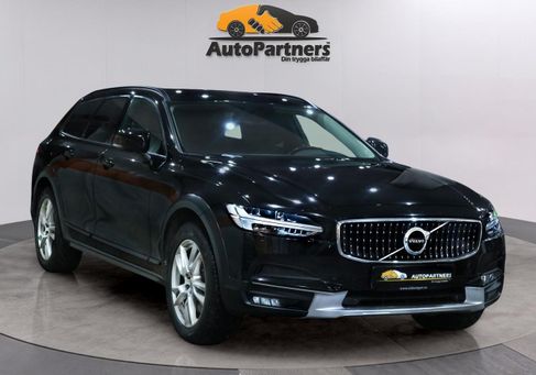Volvo V90 Cross Country, 2018