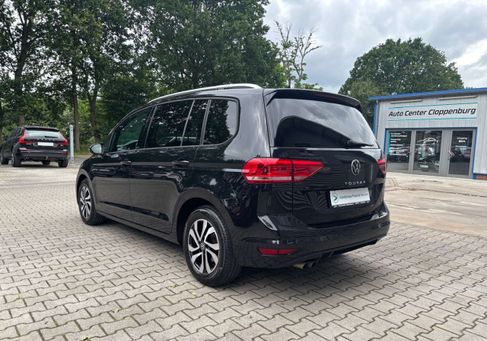 Volkswagen Touran, 2022 3