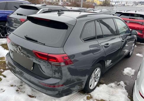 Volkswagen Golf, 2023