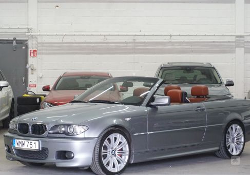 BMW 330, 2003