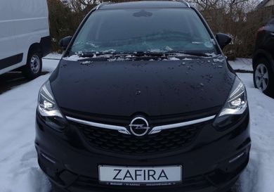 Opel Zafira, 2017