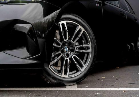 BMW 5 Serija, 2025