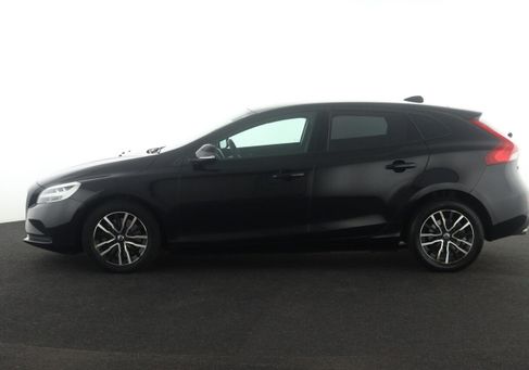 Volvo V40, 2019