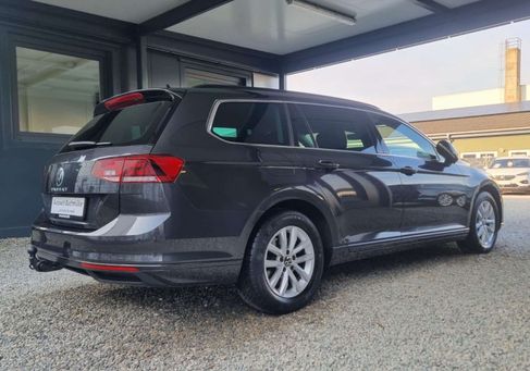 Volkswagen Passat, 2022
