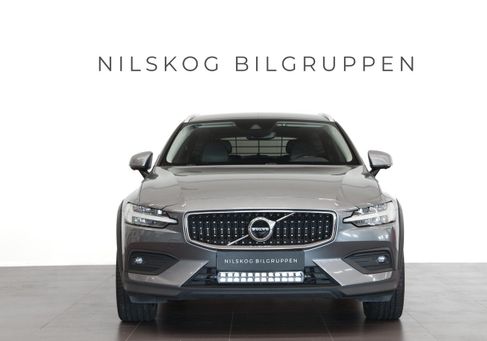 Volvo V60 Cross Country, 2021