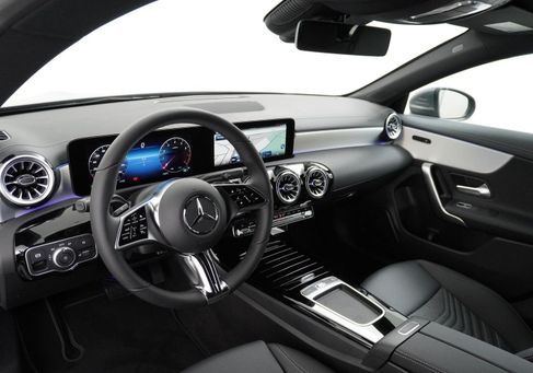 Mercedes-Benz CLA 180 Shooting Brake, 2025