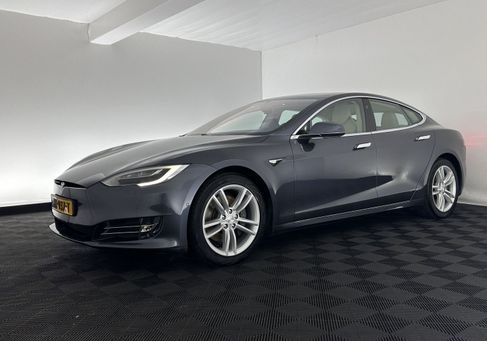 Tesla Model S, 2017