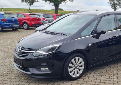 Opel Zafira, 2018