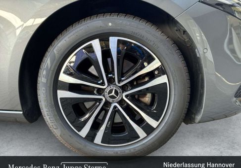 Mercedes-Benz A 200, 2026 3