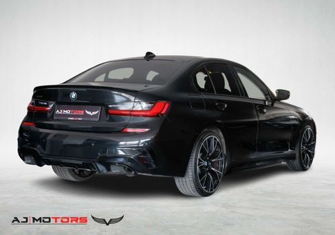 BMW 330, 2019