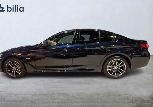BMW 530, 2022 3