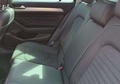 Volkswagen Passat Variant, 2023 3