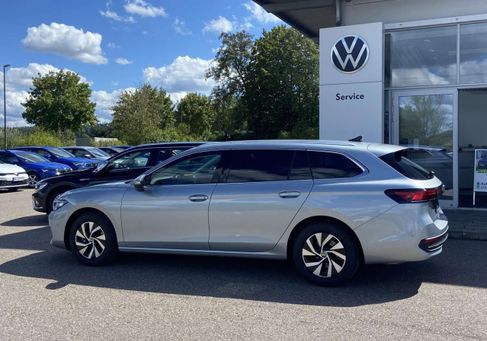 Volkswagen Passat Variant, 2024 3
