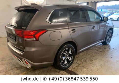 Mitsubishi Outlander, 2021