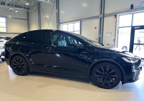 Tesla Model X, 2023