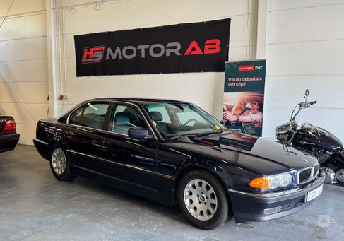 BMW 740, 2000