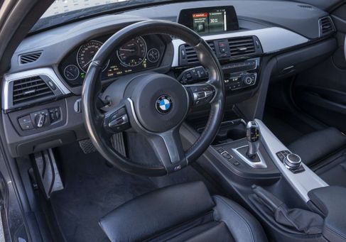 BMW 318, 2019