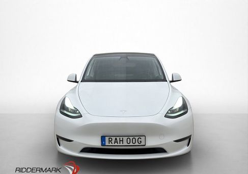 Tesla Model Y, 2023