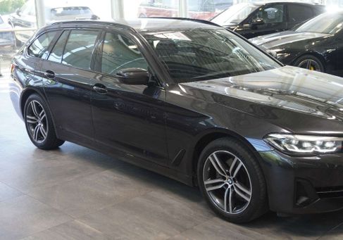 BMW 520, 2022