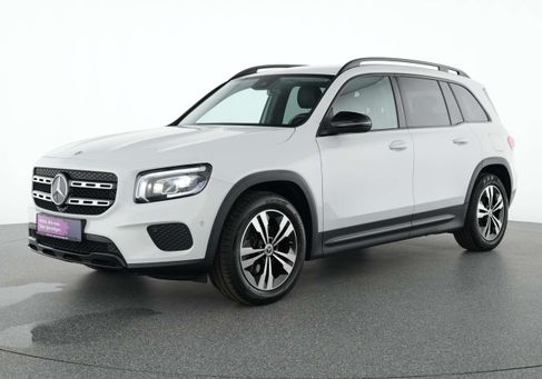 Mercedes-Benz GLB 180, 2022