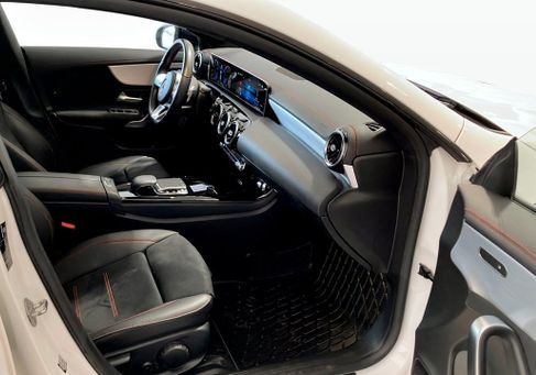 Mercedes-Benz CLA 200 Shooting Brake, 2020