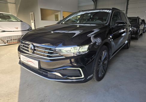 Volkswagen Passat, 2021