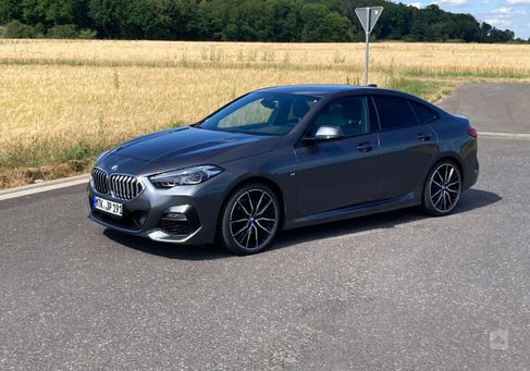 BMW 218, 2020
