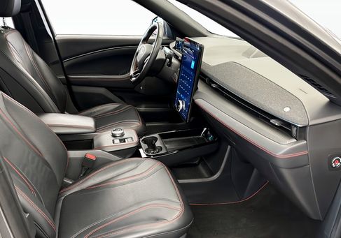 Ford Mustang Mach-E, 2021