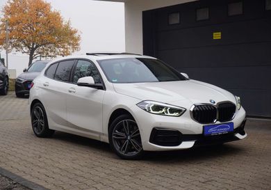 BMW 120, 2022