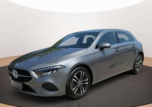 Mercedes-Benz A 200, 2025
