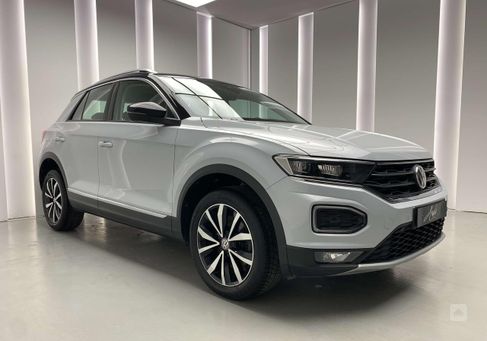 Volkswagen T-Roc, 2017