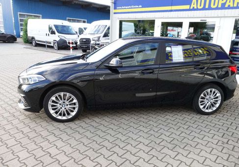 BMW 120, 2023 2