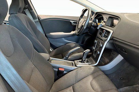 Volvo V40, 2017