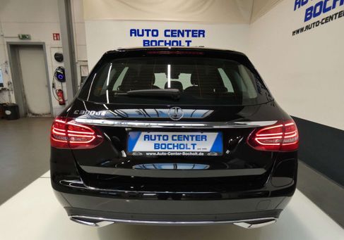 Mercedes-Benz C 300, 2021
