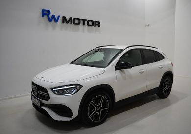 Mercedes-Benz GLA 200, 2021