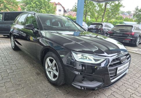 Audi A4, 2022