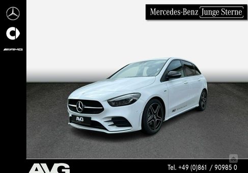 Mercedes-Benz B 200, 2022