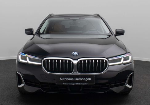 BMW 530, 2022