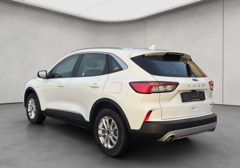 Ford Kuga, 2022