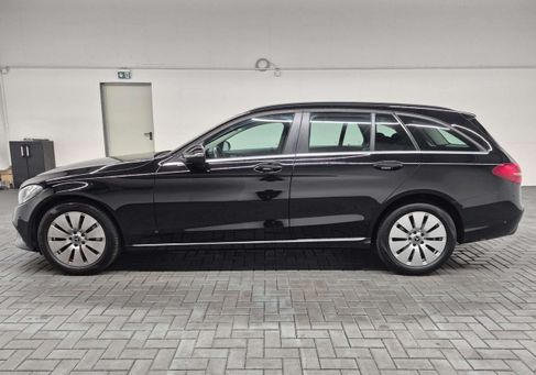 Mercedes-Benz C 220, 2021