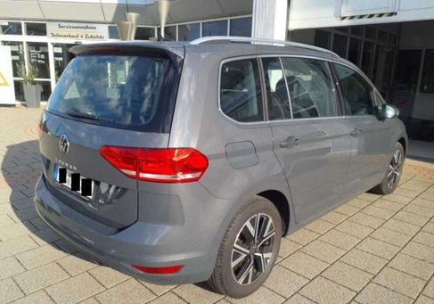 Volkswagen Touran, 2022 3