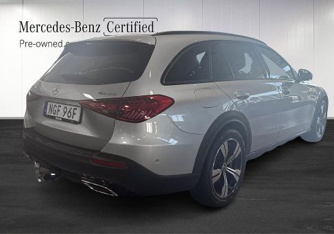 Mercedes-Benz C 220, 2025