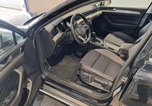 Volkswagen Passat, 2022