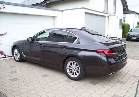 BMW 545, 2021