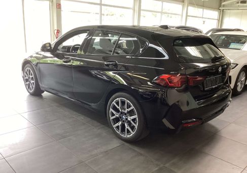 BMW 120, 2025