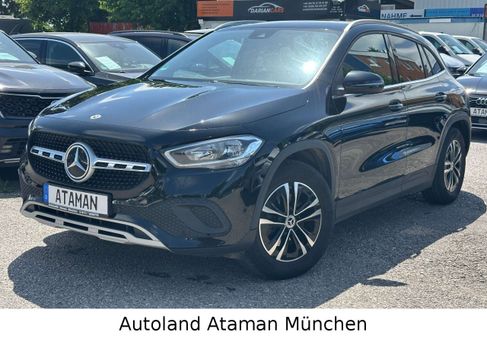 Mercedes-Benz GLA 180, 2023