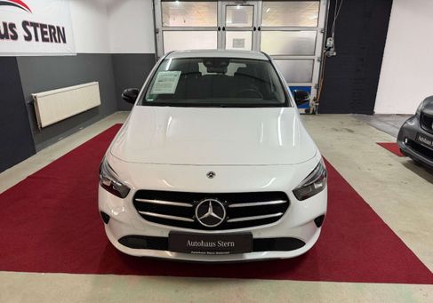 Mercedes-Benz B 180, 2021