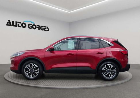 Ford Kuga, 2022