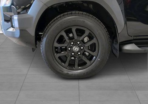 Toyota Hilux, 2025