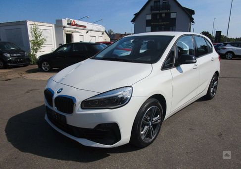 BMW 218, 2019